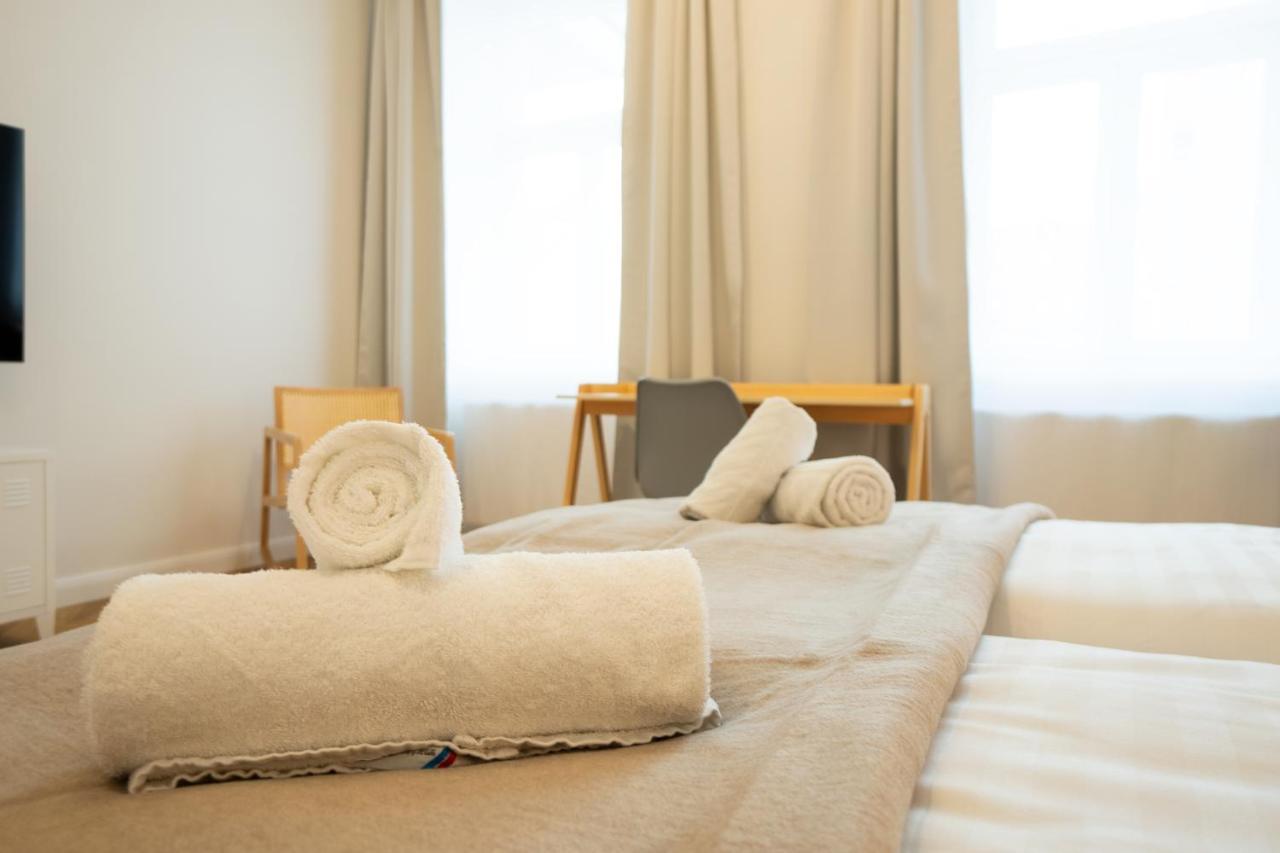 Chic 94M2 Apartment With A King-Size Bed فيينا المظهر الخارجي الصورة