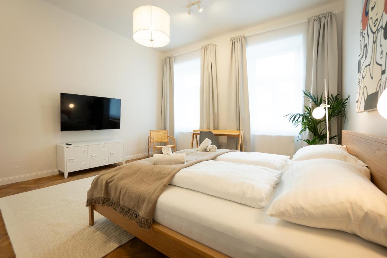 Chic 94M2 Apartment With A King-Size Bed فيينا المظهر الخارجي الصورة