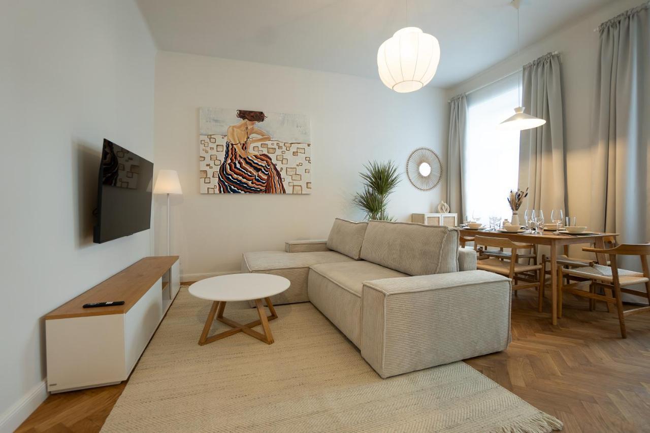 Chic 94M2 Apartment With A King-Size Bed فيينا المظهر الخارجي الصورة
